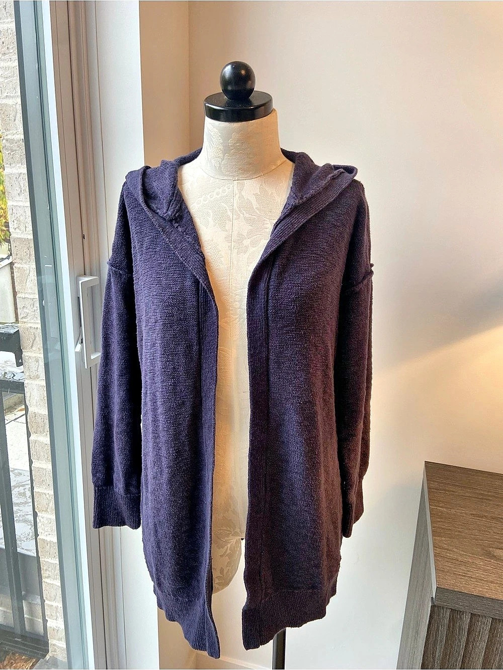 eclc Hooded cotton Knit Cardigan in navy blue Size Medium Like New